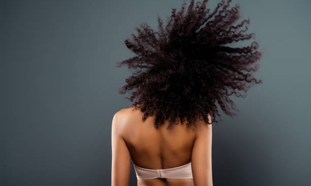 Quelle coupe de cheveux est la meilleure pour une afro ? - elite extensions