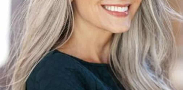 Les cheveux long, la nouvelle mode pour les femmes de plus de 50 ans - elite extensions