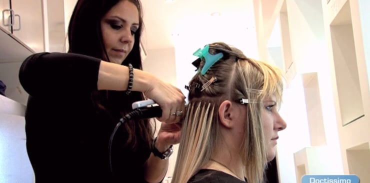 Extension de cheveux : pose à la maison ou en salon de coiffure ? - elite extensions